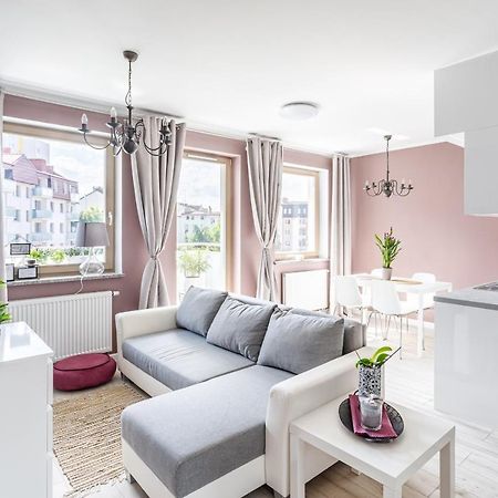 Apartament "Anna" - Kwartal Rozy Wiatrow, 15 Min Spacerem Od Plazy 슈비노우이스쳬 외부 사진