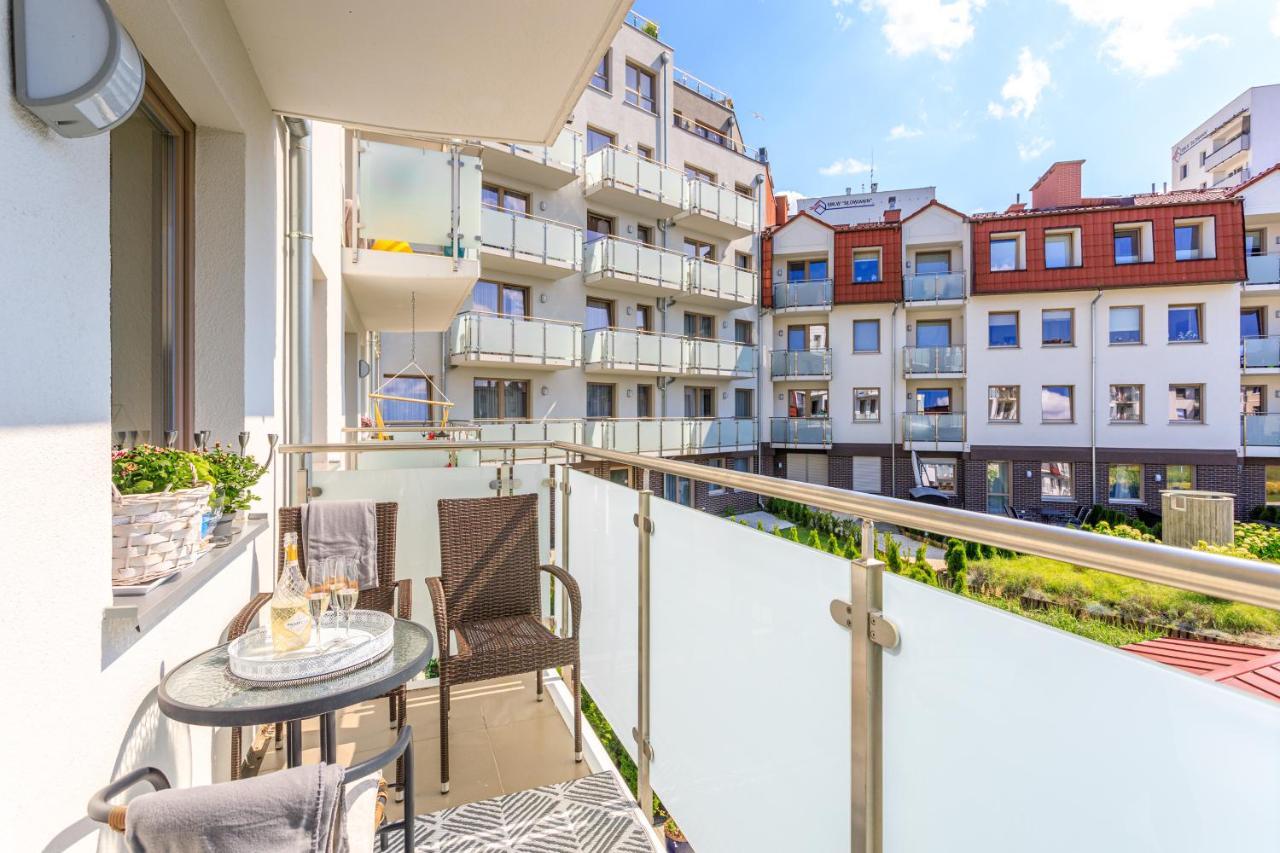 Apartament "Anna" - Kwartal Rozy Wiatrow, 15 Min Spacerem Od Plazy 슈비노우이스쳬 외부 사진