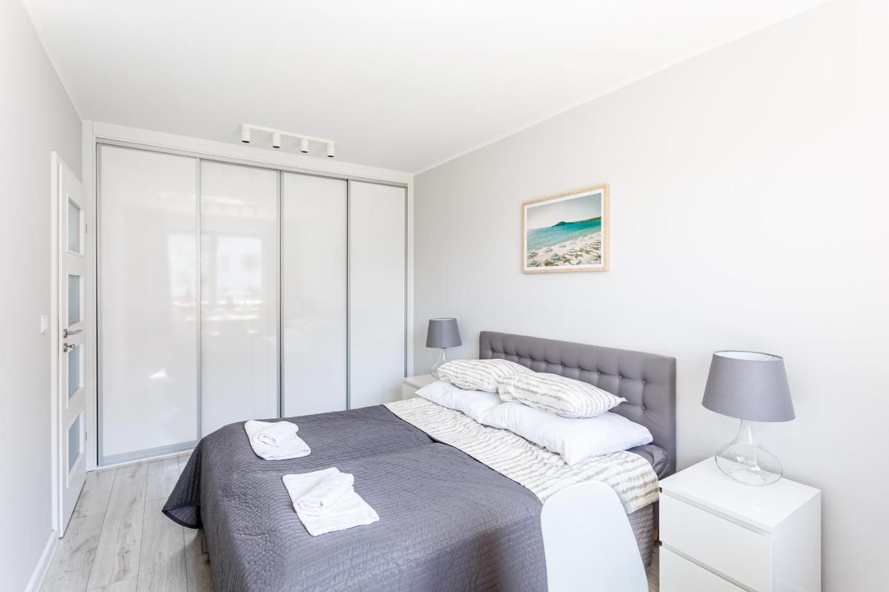 Apartament "Anna" - Kwartal Rozy Wiatrow, 15 Min Spacerem Od Plazy 슈비노우이스쳬 외부 사진
